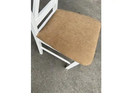OD RĘKI ! Komplet czterech białych krzeseł MOOD PX w tkaninie Avilla 5